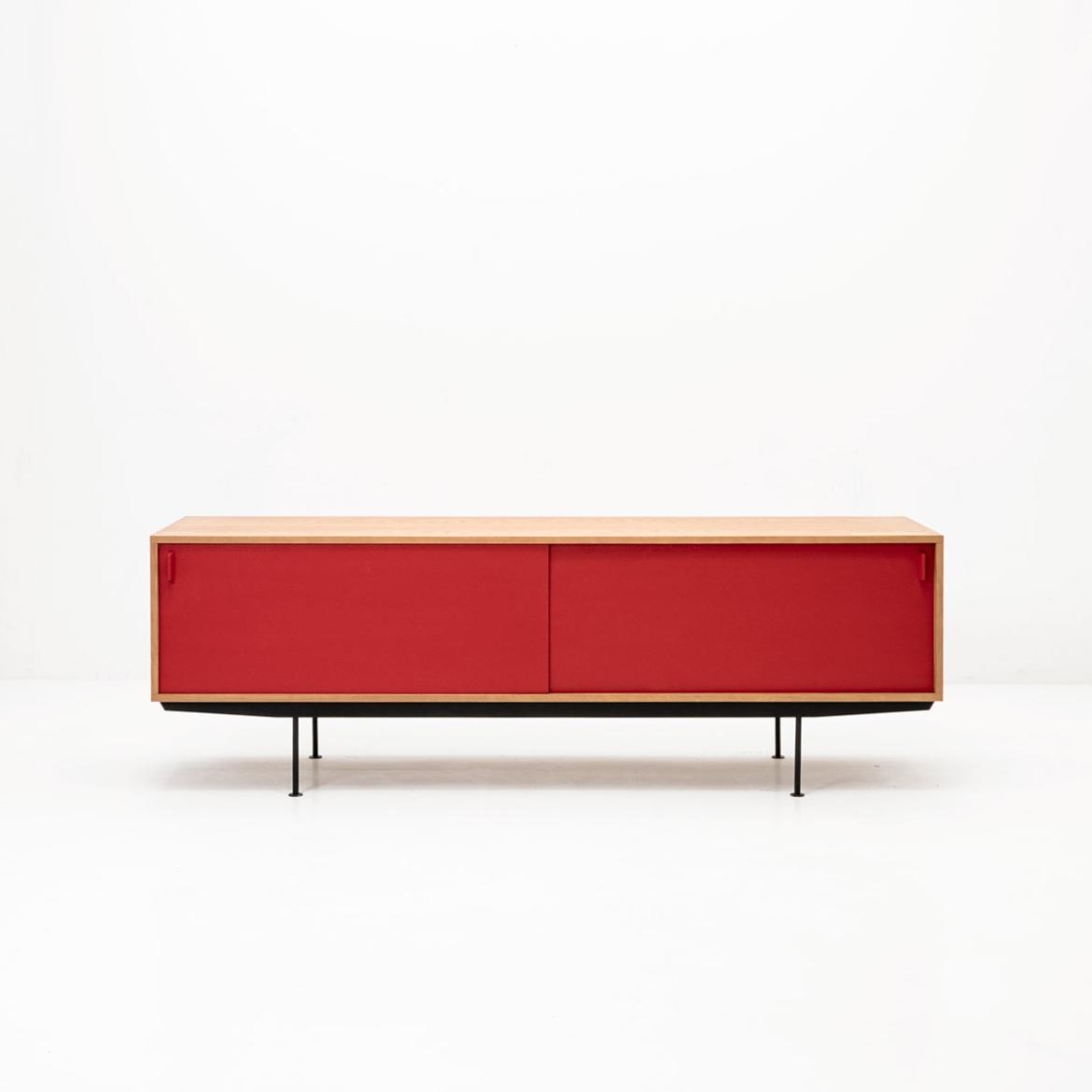 DIETER WAECKERLIN, SIDEBOARD SESAM, EICHE ROT
