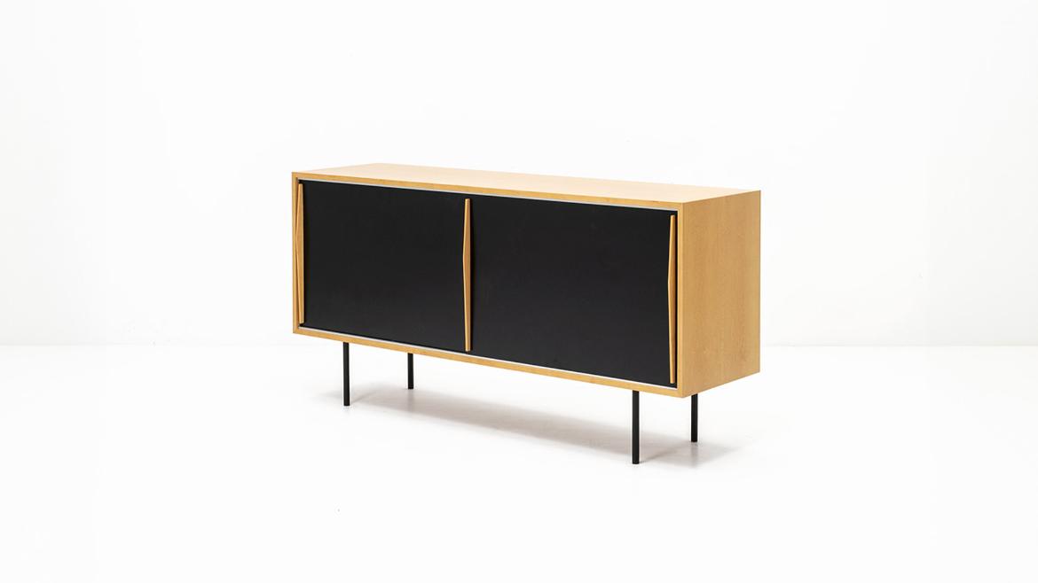 KURT THUT SIDEBOARD S943, MAPLE