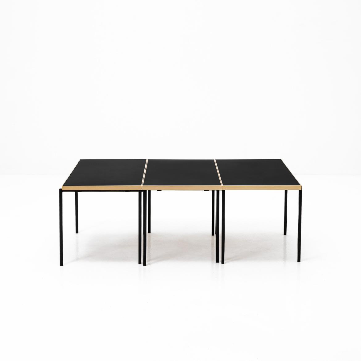 ROBERT HAUSSMANN, STAPELTISCH RH117 - 0
